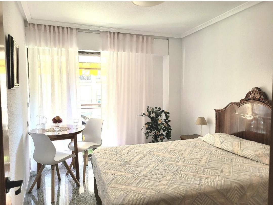 Amistosa, Habitacion Con Balcon, Alicante, Playa, Centro, Rambla, Mercado Apartment ภายนอก รูปภาพ